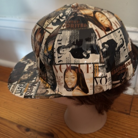 Vogue Magazine Print Cap unisex main image 4